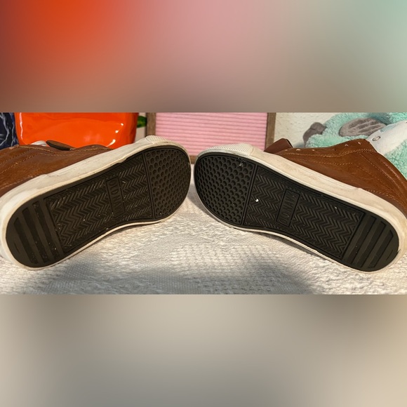 Girls Old Navy Hightops - Picture 6 of 6